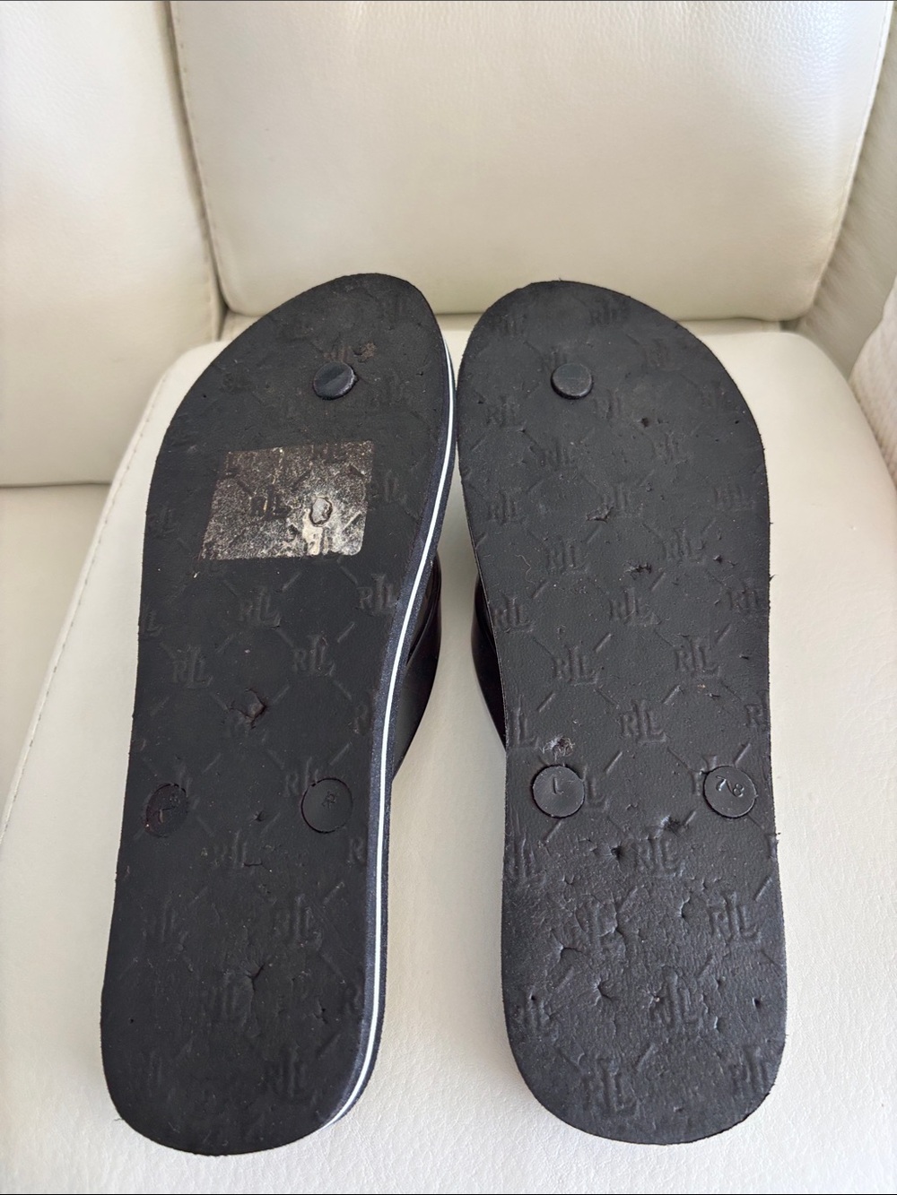Ralph Lauren Black Flip Flop Sandals with Logo Medallion - Picture 5 of 8